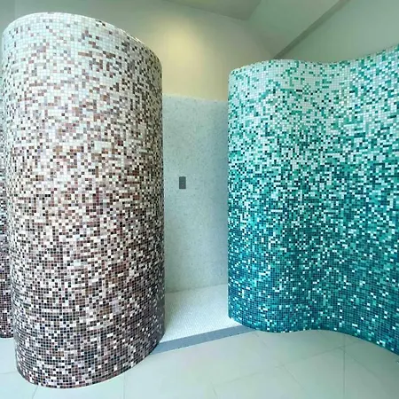 Piso De Lujo Con Piscina Y Gym, A 2min De La Playa