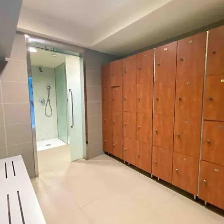 Piso De Lujo Con Piscina Y Gym, A 2min De La Playa Apartman