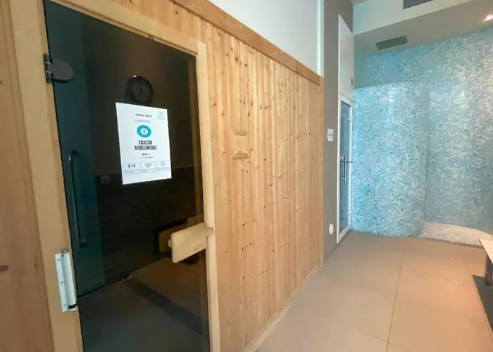 Апартаменты Piso De Lujo Con Piscina Y Gym, A 2min De La Playa Ла-Корунья